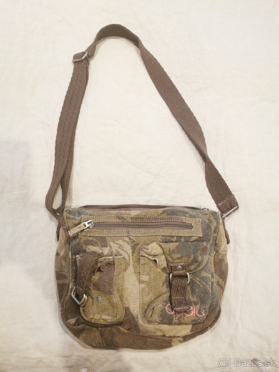 Tasticka Oneil cossbody maskac