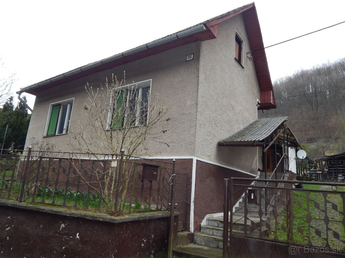 SPEKTRUM REALITY - Na Predaj rodinný dom s pozemkom 1385 m2,