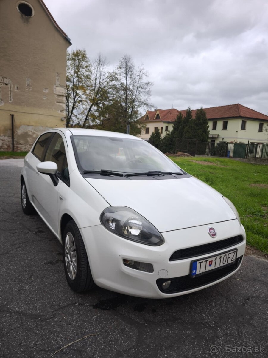FIAT PUNTO 1.4 benzín 2015