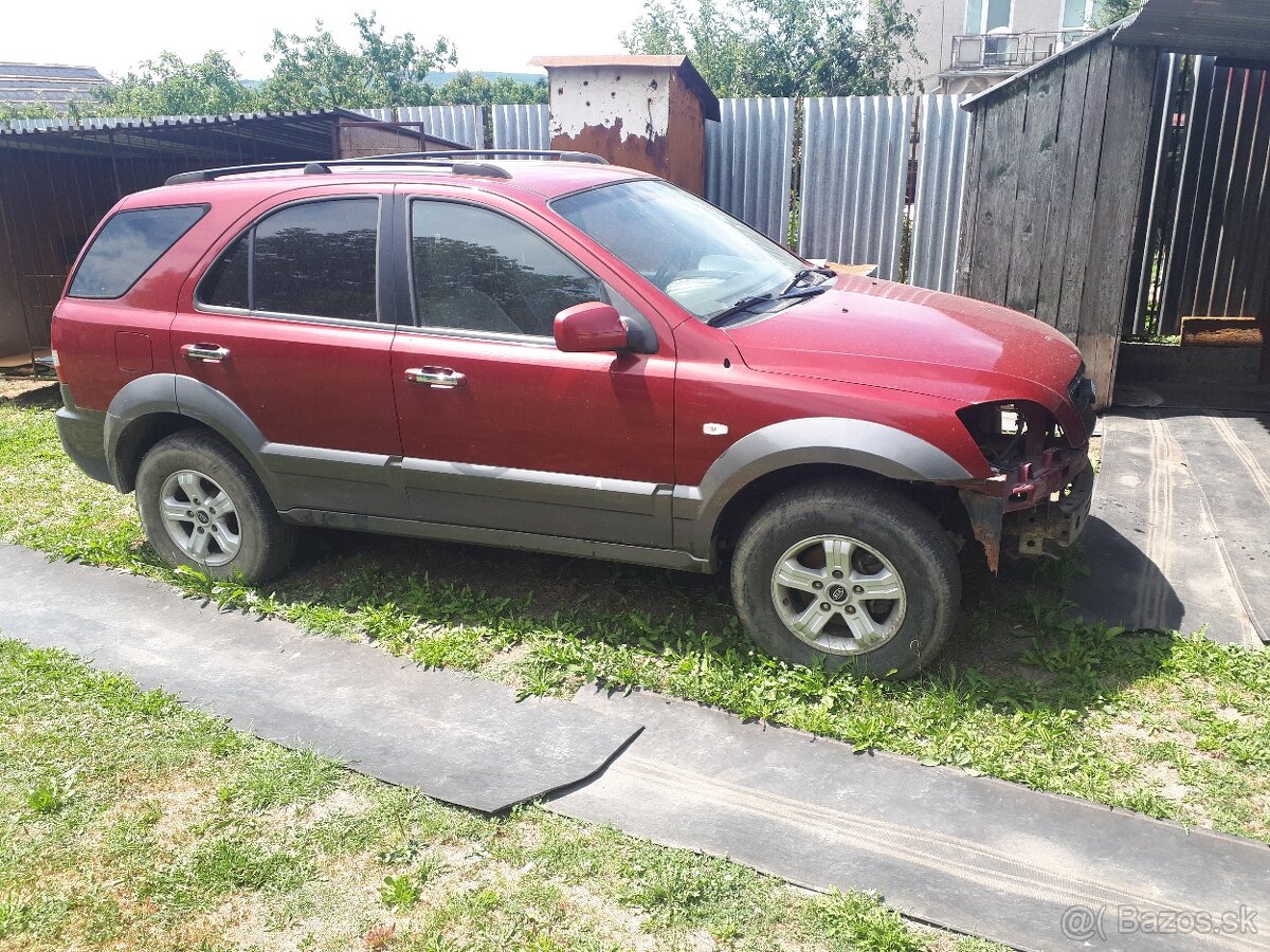 KIA SORENTO 3.5 V6 ROZPREDAM NA DIELY