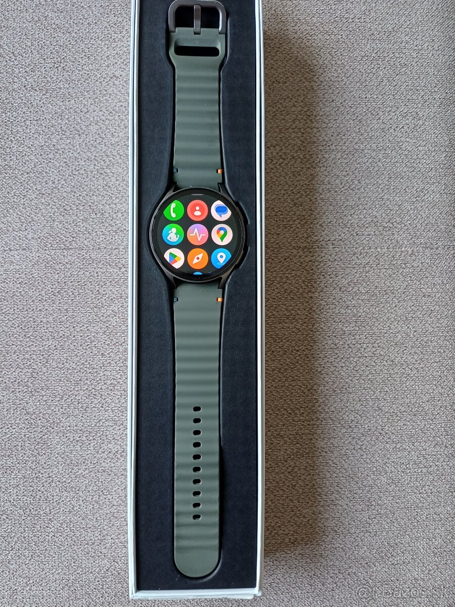 Samsung Galaxy Watch 7 LTE 44mm ako nove