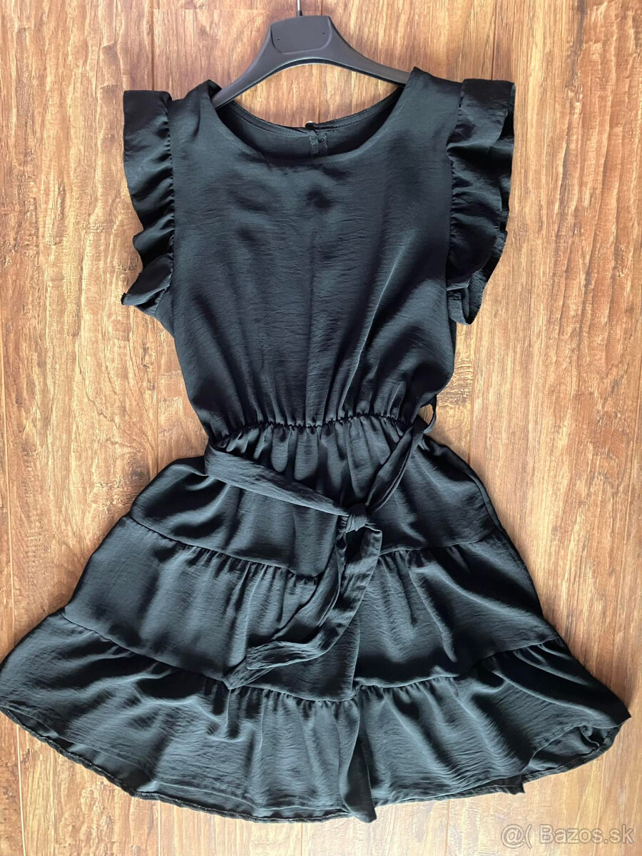 Predám nádherné čierne šaty, S/M