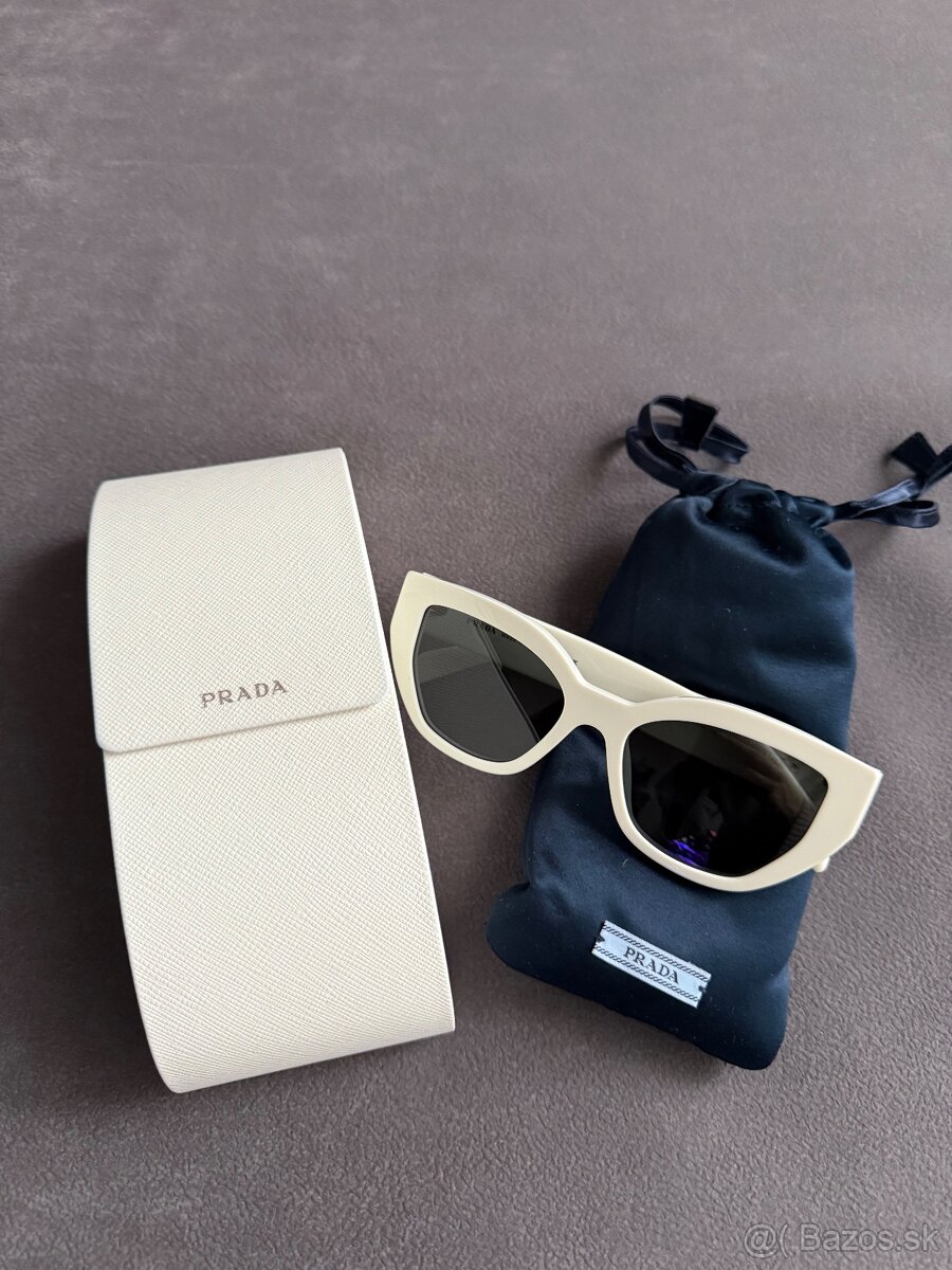 PRADA slnecne okuliare