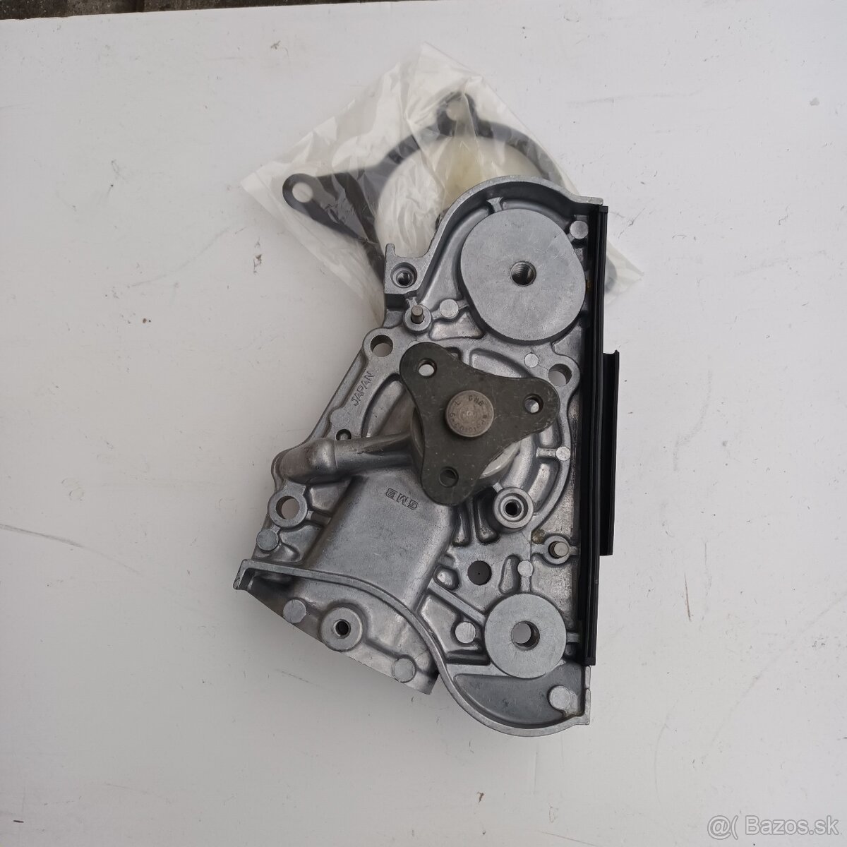 Predám vodnú pumpu Mazda 323 IV 1,8 16v+Turbo