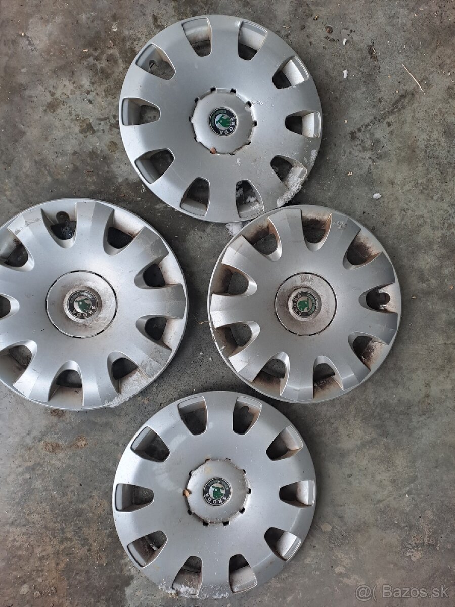 Škoda Octavia puklice 16R