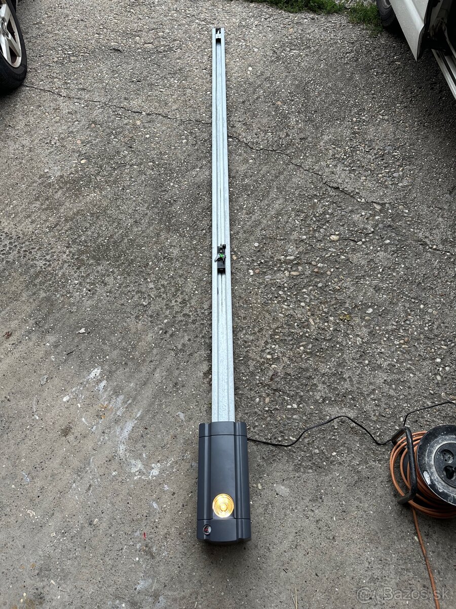 Predám pohon na garážovú bránu