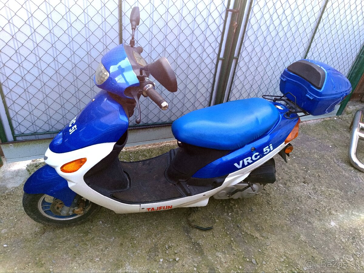 skuter Xinling VRC 5i,
50ccm 4takt , s SPZ