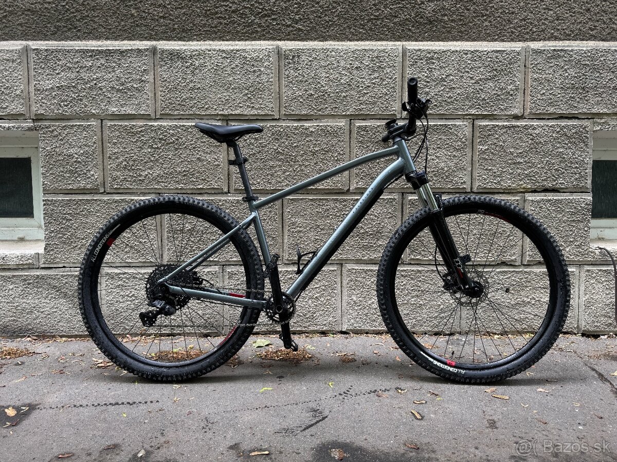 Rockrider Explorer 520 29”