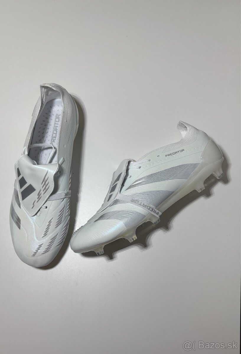 Adidas Predator Fold-over tongue