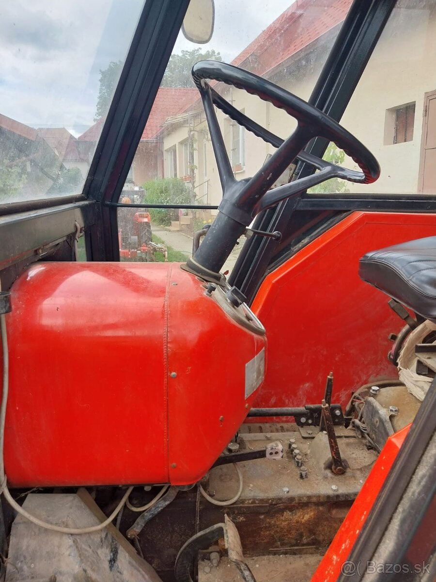 traktor Zetor
