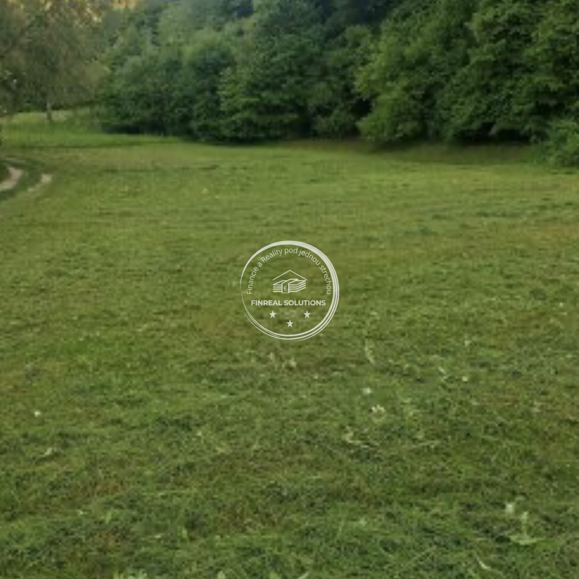 Na predaj pozemok v obci Modrová