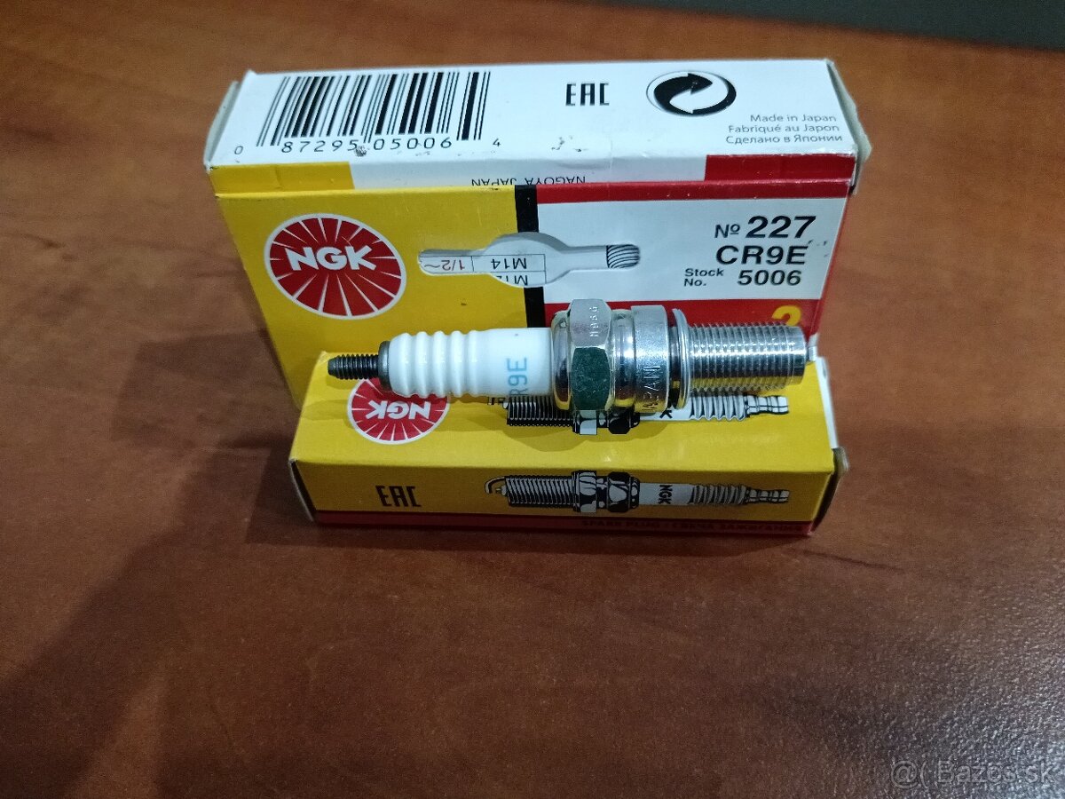 Predám zapalovacie Sviečky NGK CR9E