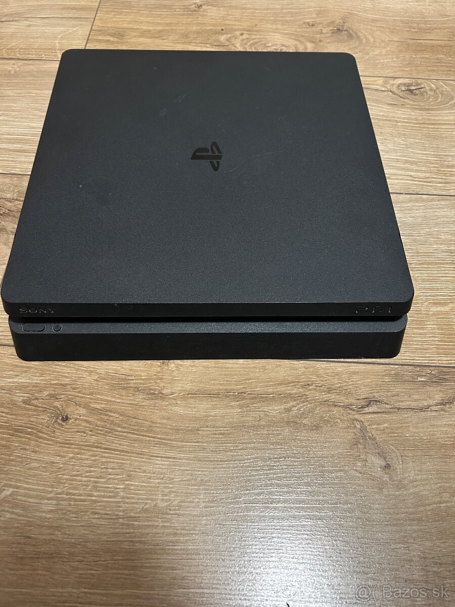 Predám PS4 Slim 500GB + 2 hry