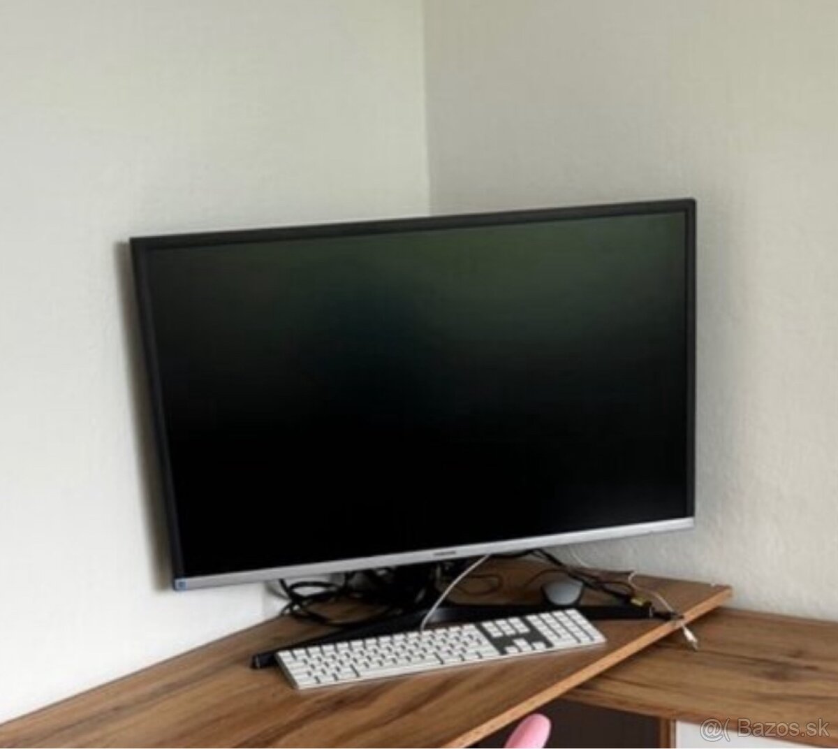 Monitor Samsung UHD Business Monitor