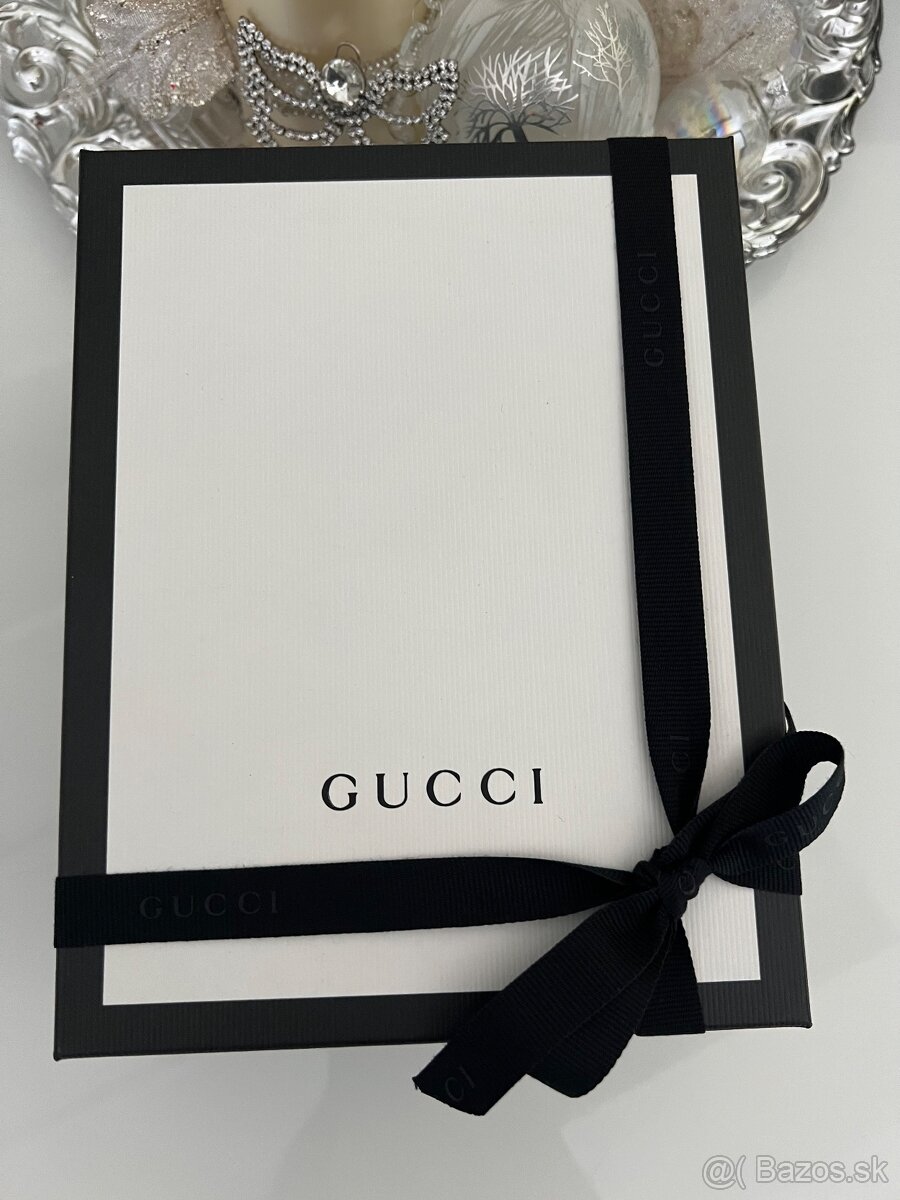 Gucci krabica