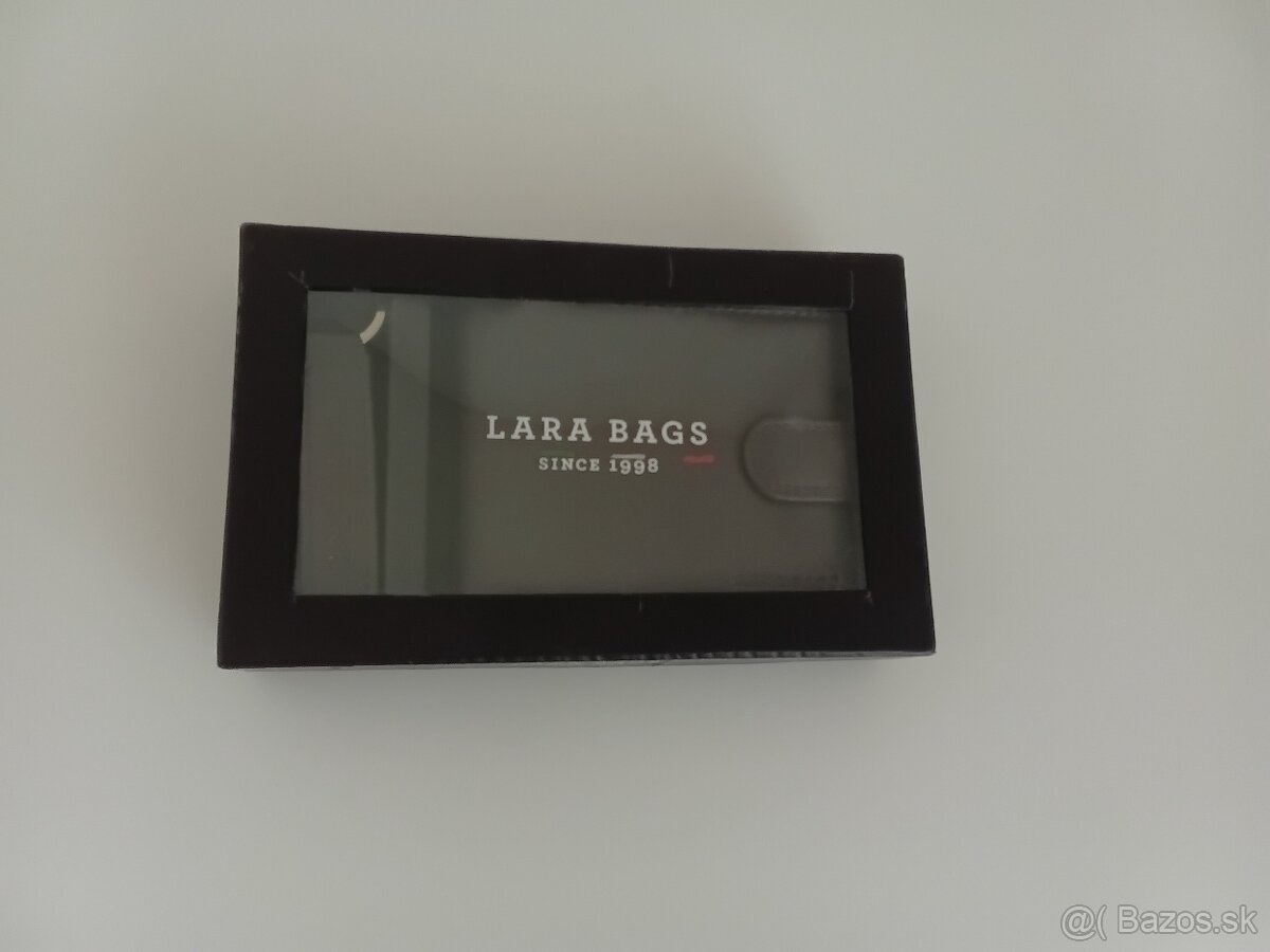 Pánska kožená peňaženka a kľúčenka zn. Lara Bags.