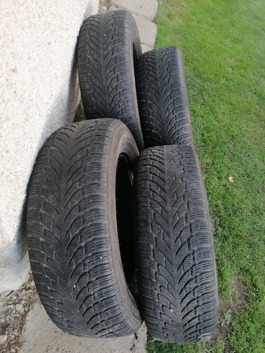 Zimné pneu Nokian 225/65 R17