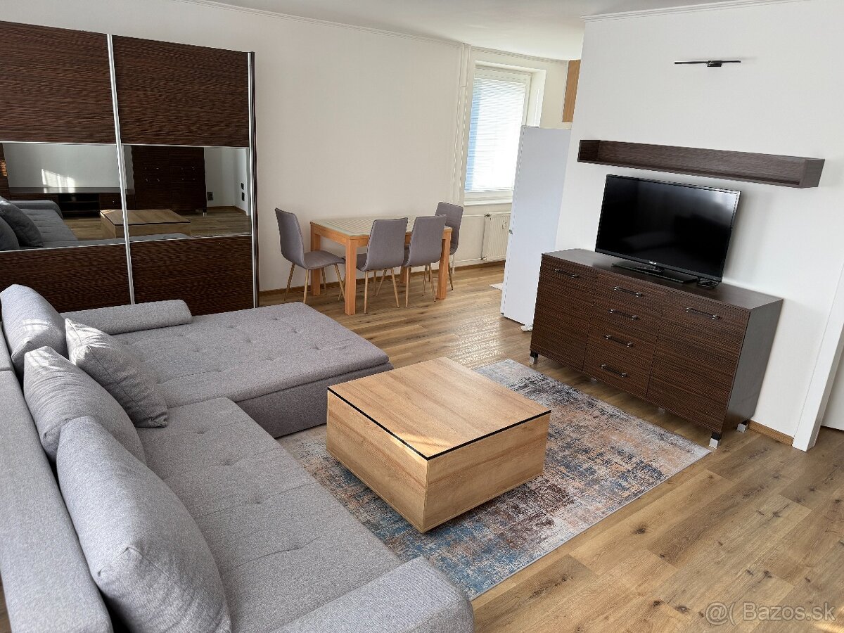 3 izb.byt Košice-Západ, Michalovská, 4p. 76m2, lodžia