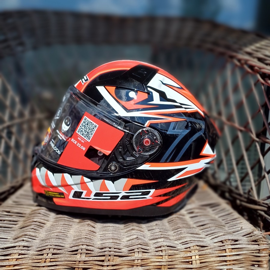 Silniční integrální přilba Ls2 Vector II