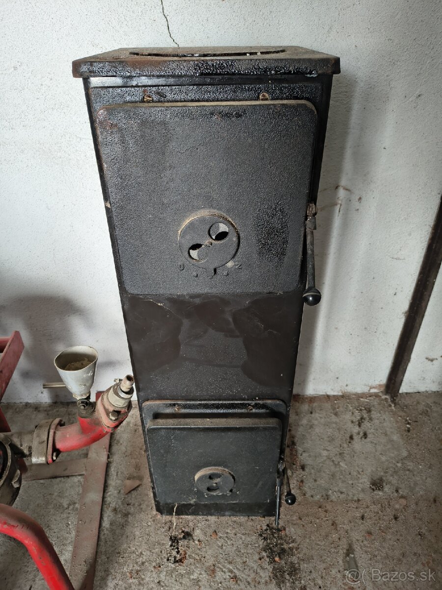 Krbové Kachle Peterka, Petrík