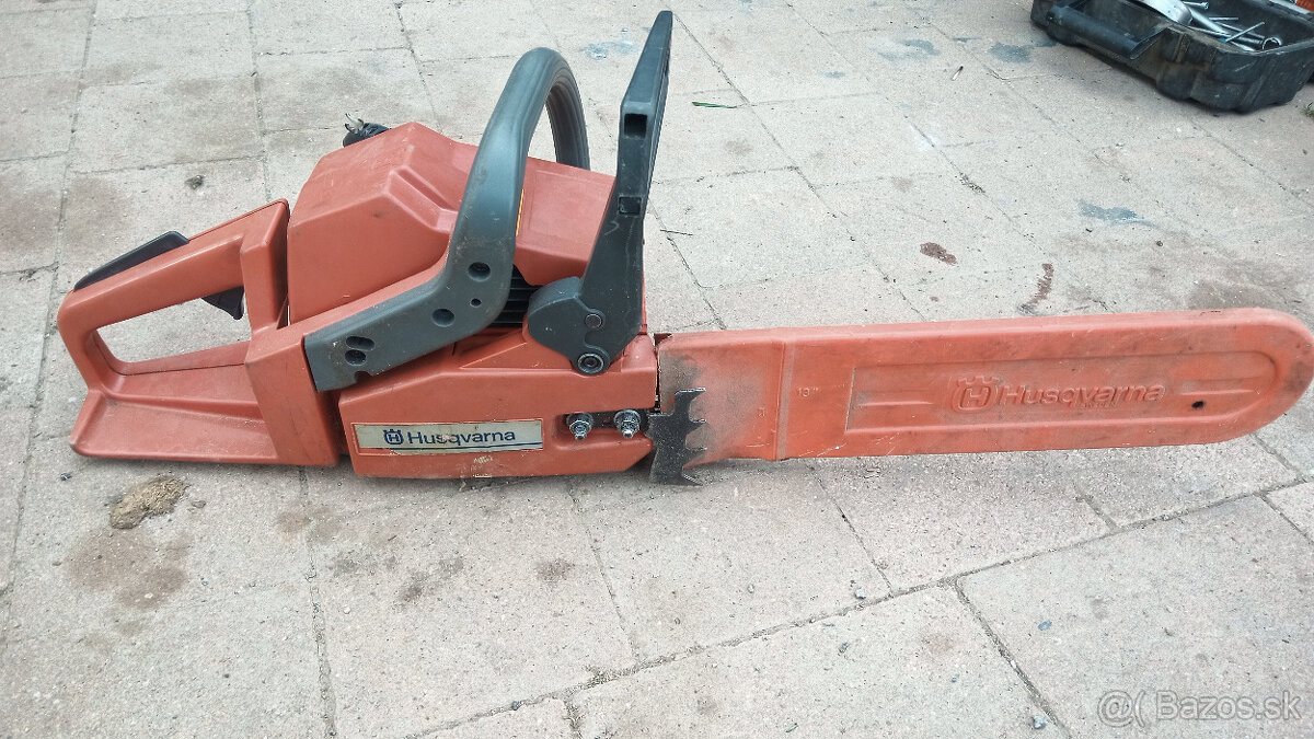 Husqvarna 40 motorová pila