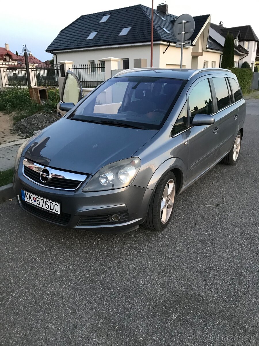 Opel zafira 7 miest