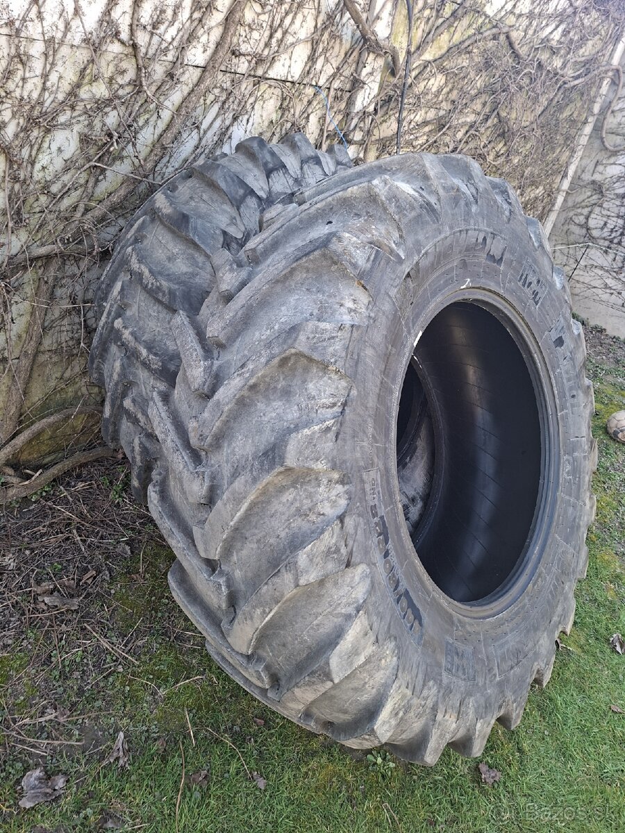 Predám pneumatiky 440x80 R28 Michelin