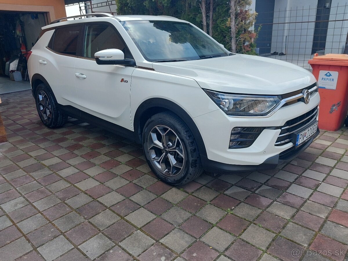 SsangYong Korando Style + 4×4 automat, 15 300km