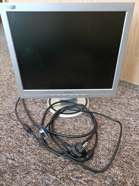 Predám pc monitor 15" iba 10€