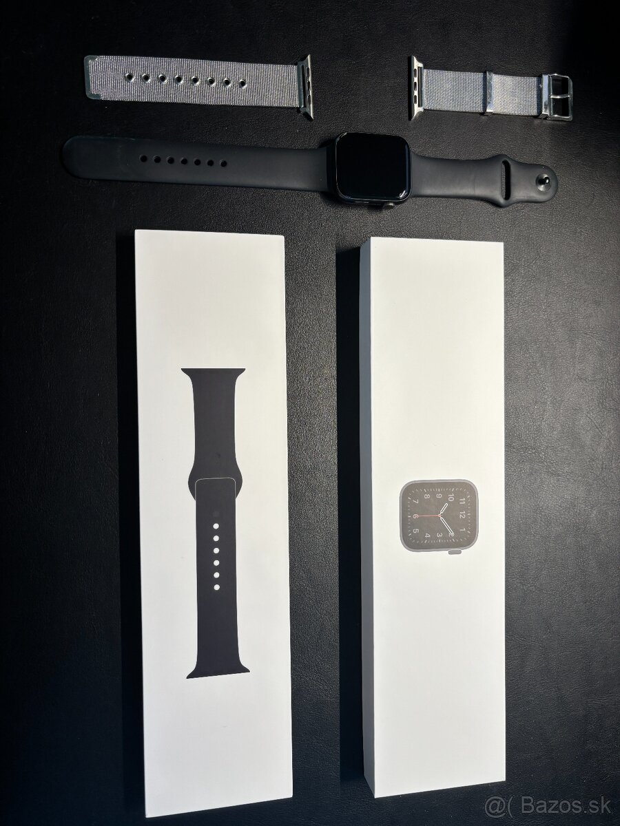 Apple Watch SE 2020 44mm Space Gray