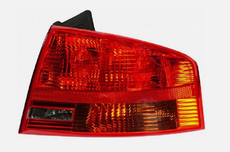 Zadné svetlo Audi A4 B7
