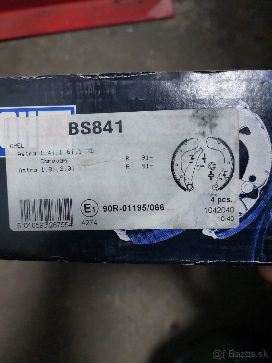 Zadne pakne BS841