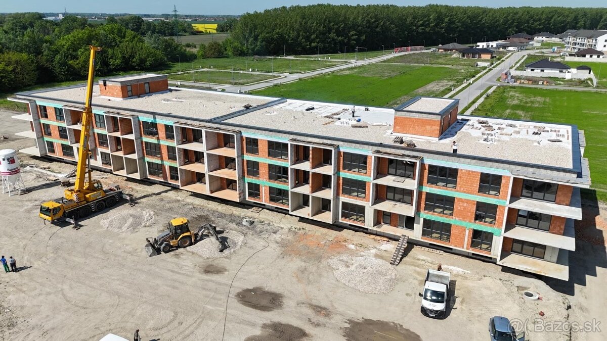 NOVÉ BYTY VEDĽA KÚPALISKA 3 IZBOVÝ BYT 62 m2 + LOGGIA 19,58
