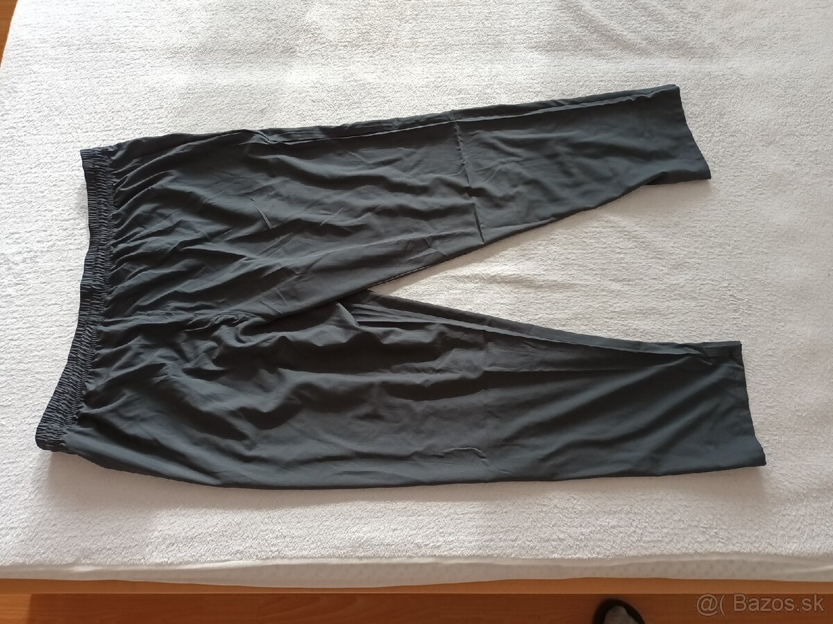 Ľahke pánske športové nohavice