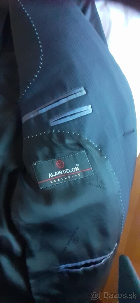 Ponúkam na predaj pánsky oblek veľkosť 48