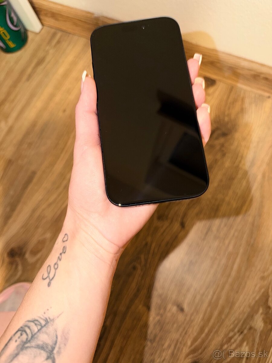 Predám iPhone 16 128gb