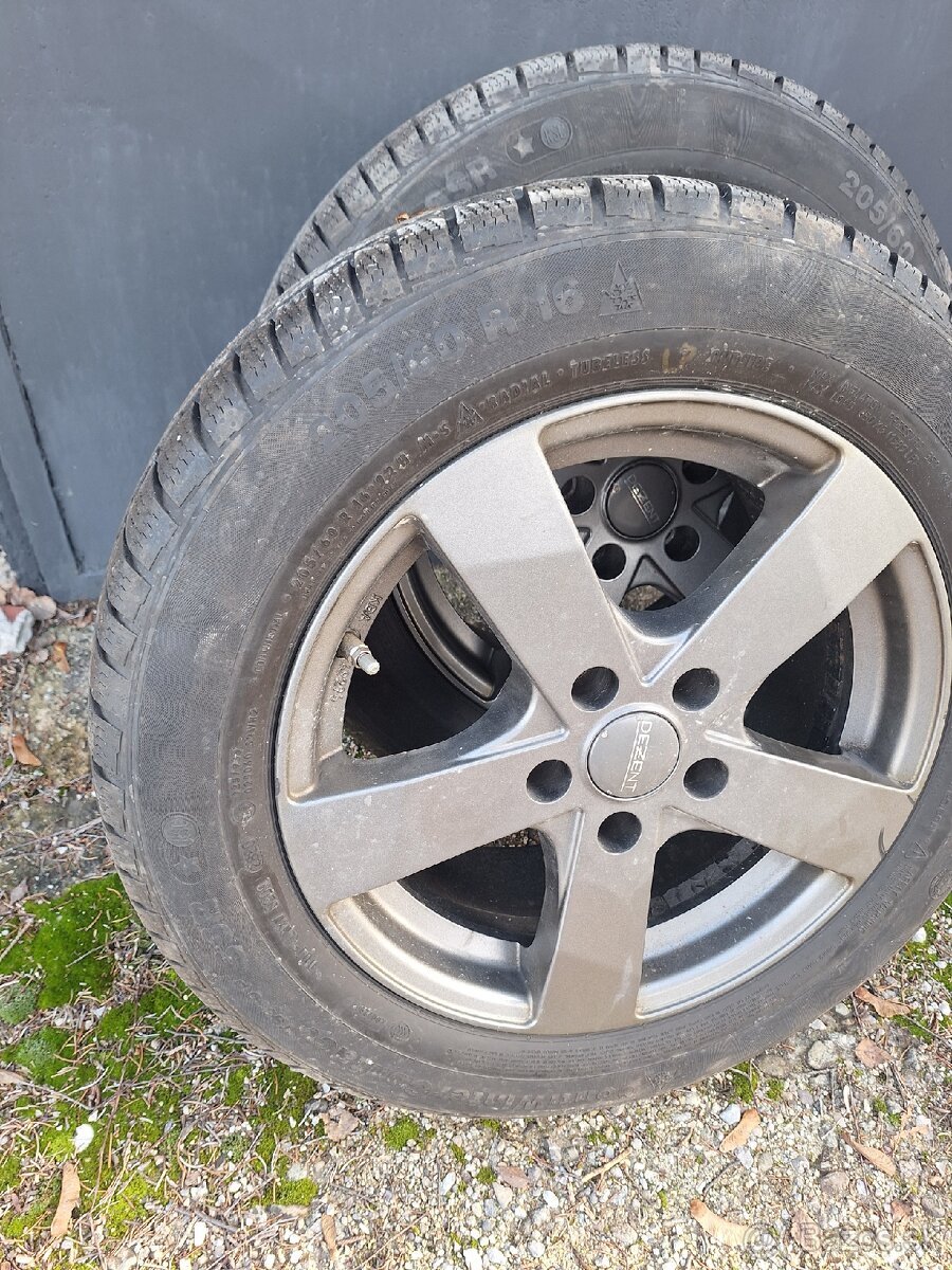 Zimna sada 205/60R16 Continental wintercontact 4 ks