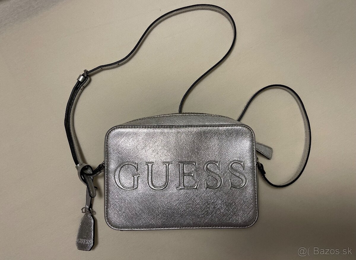 Crossbody kabelka GUESS