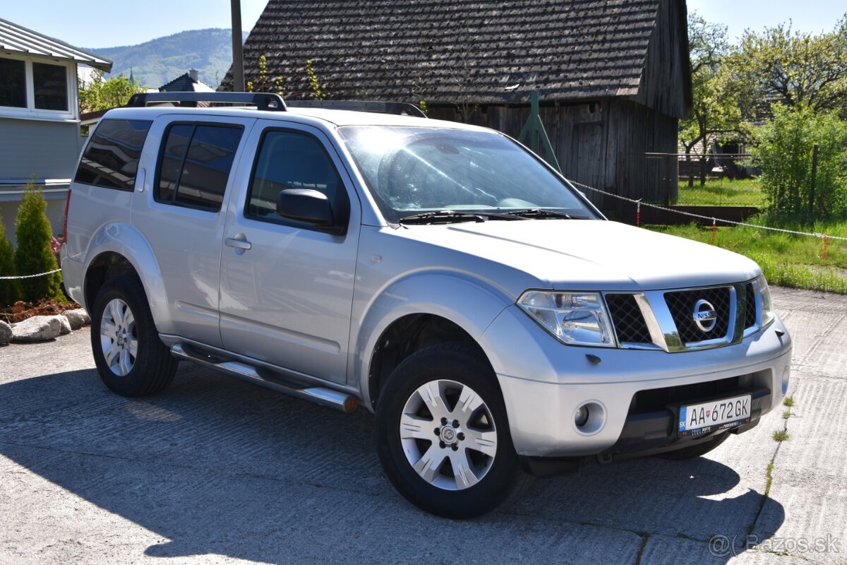 Nissan Pathfinder 2.5 dCi terénne