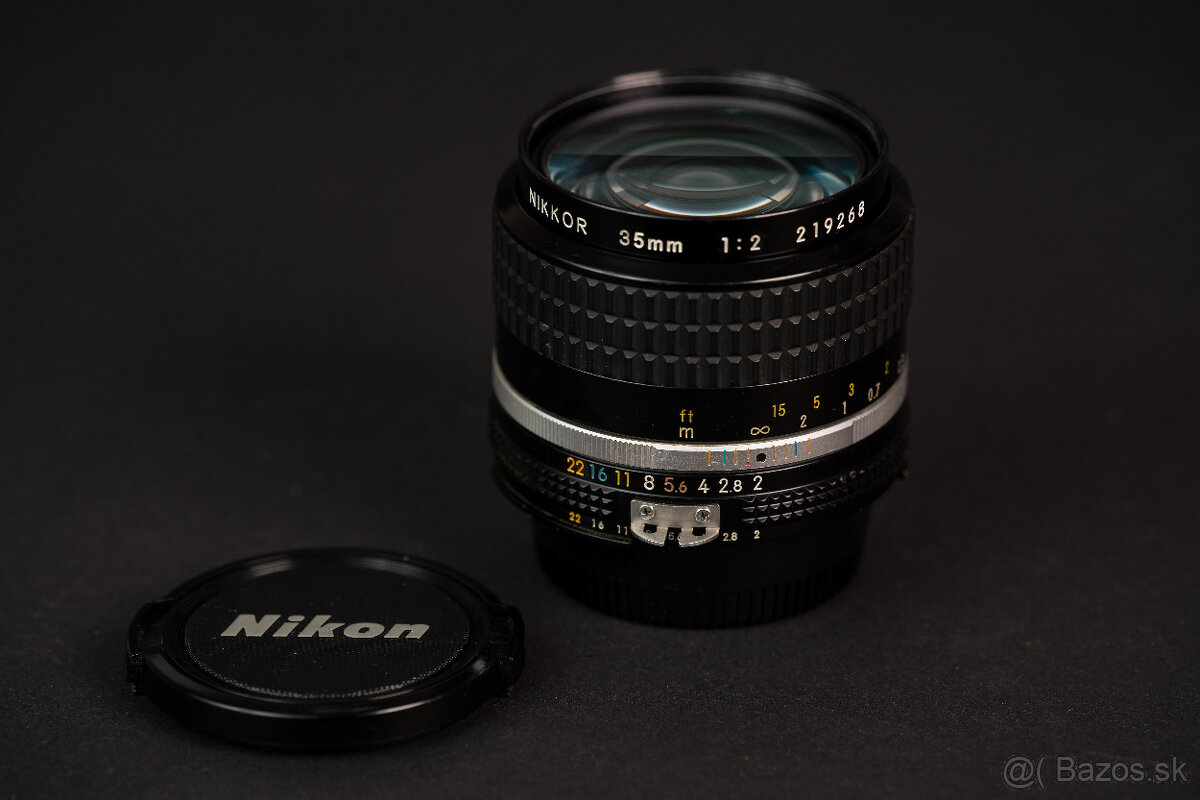 Nikon FE. Nikkor 1:2/35mm