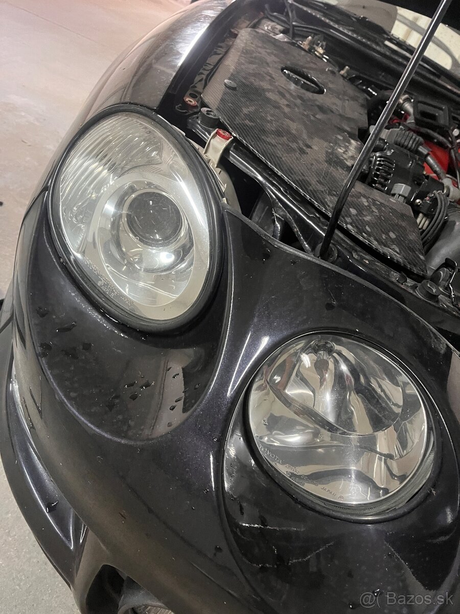 Celica Kouki svetlá