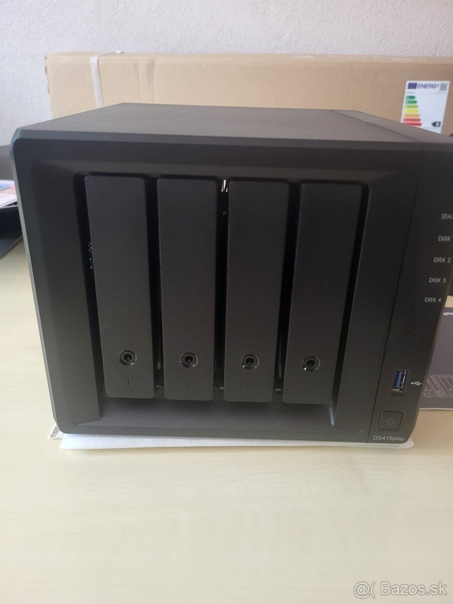 Synology DiskStation DS418play + 4x4TB HDD