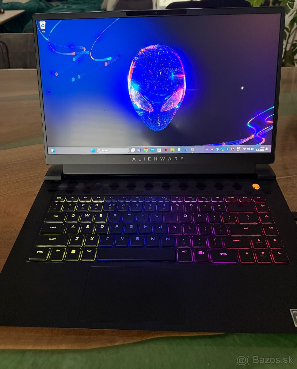 Alienware m15 Ryzen Edition R5