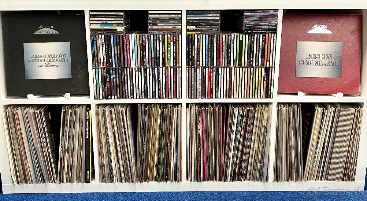 400ks LP + 200ks CD …