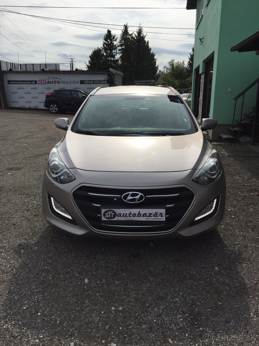 Hyundai i30 CW 1.6 CRDi 110 Family 4 600 €