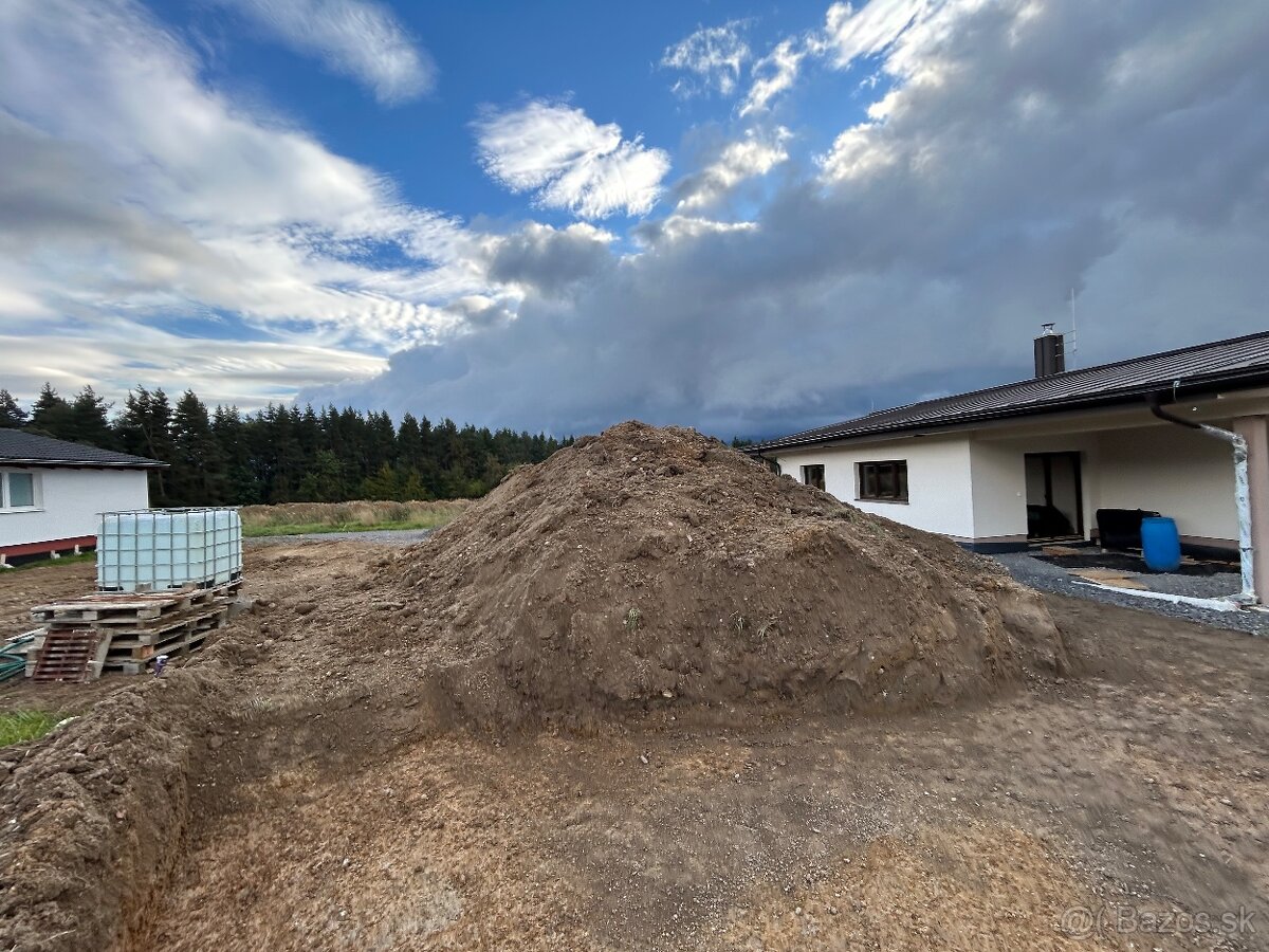 Darujem zeminu, aj ornicu aj výkopova, 5-8 nákladných aut