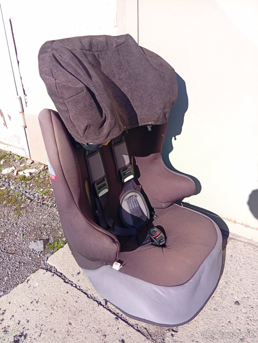 Darujem autosedačku