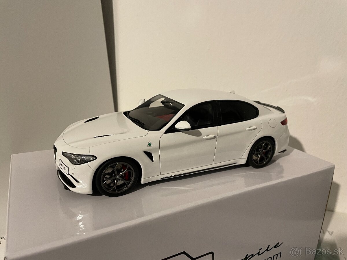 Alfa Romeo Giulia Quadrofoglio - 1:18 Ottomobile