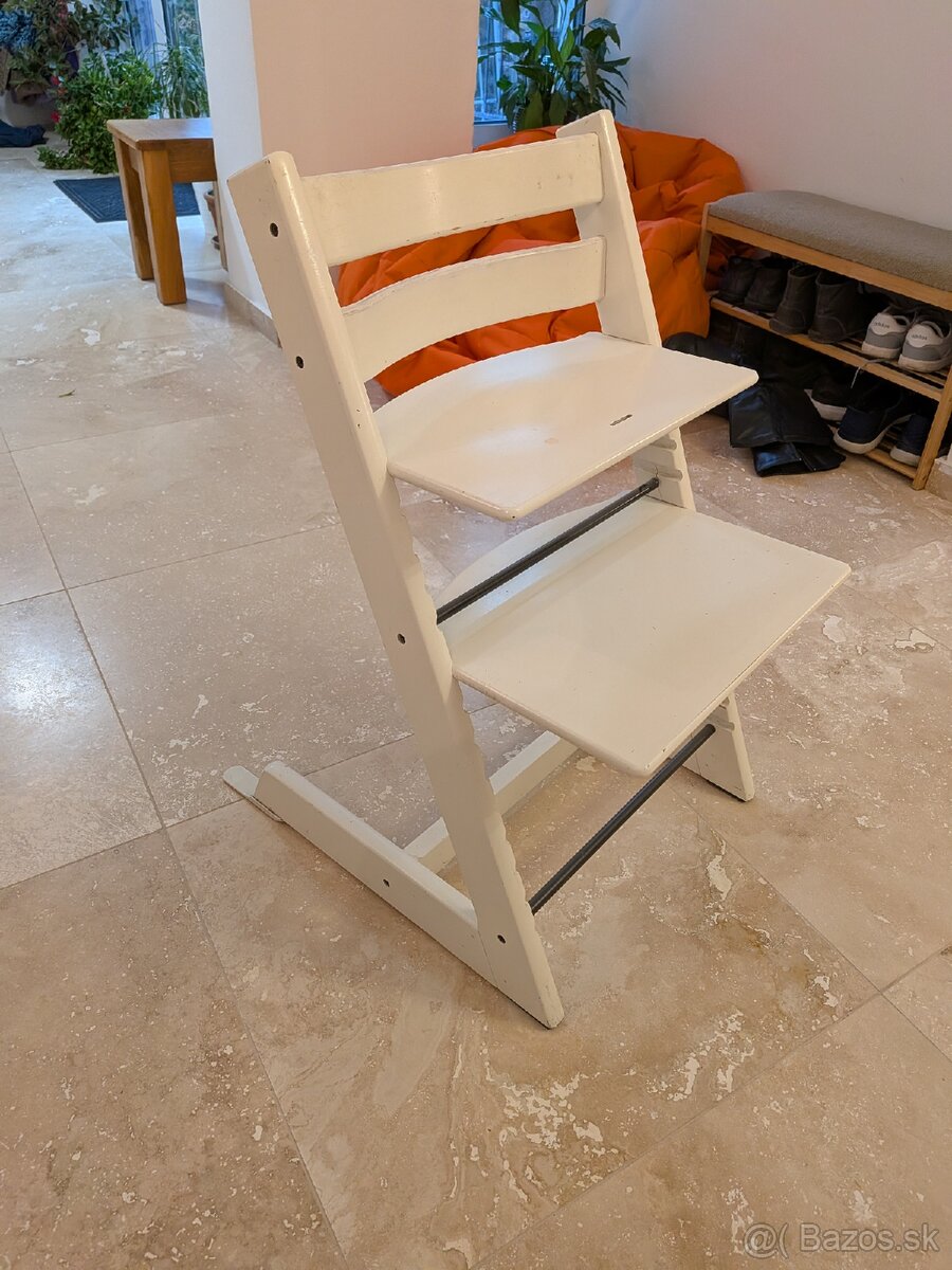 Stokke biela detská rastúca stolička