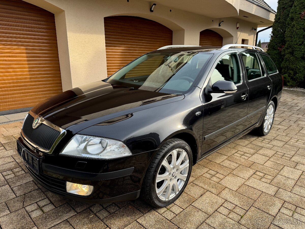 Skoda Octavia COMBI 2.0Tdi 103kw L&K DSG+Xenon+Navi+Tažne